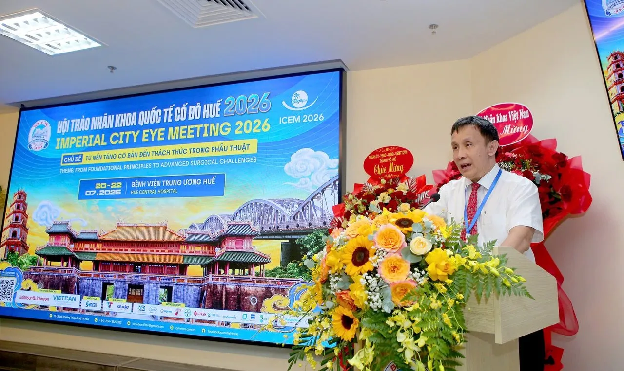 Professor Pham Nhu Hiep delivering the opening address