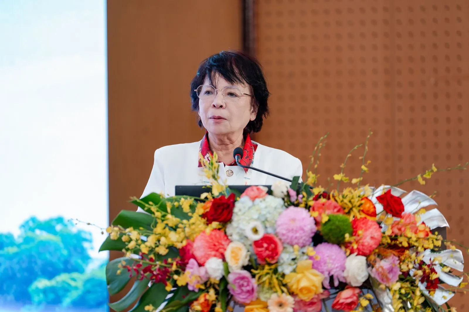GS.TS Tôn Thị Kim Thanh phát biểu khai mạc hội nghị