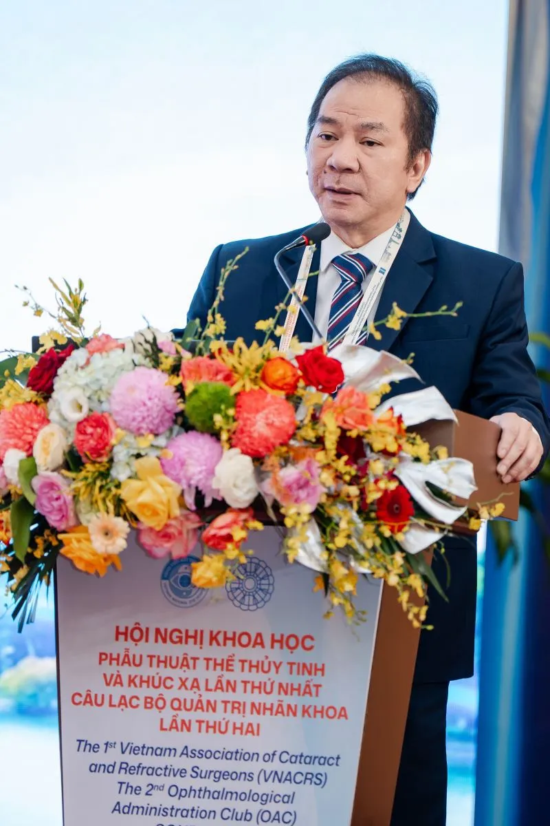 GS. Johan Hutauruk phát biểu tại hội nghị